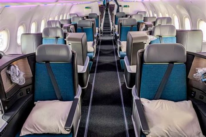 Does Aer Lingus take PayPal?