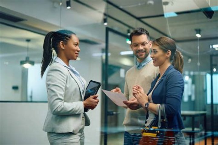 What are the five factors to consider when choosing credit?
