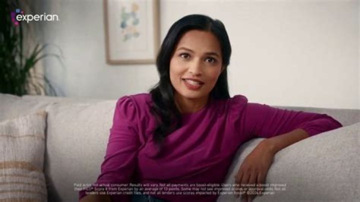 Who are the actors in the Experian commercials?