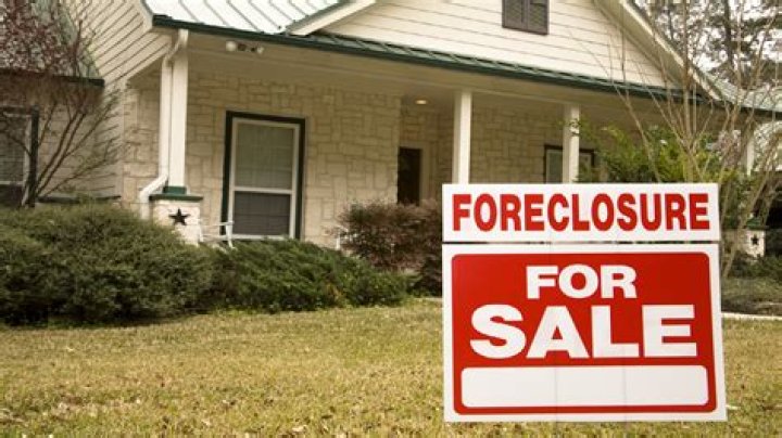 Will filing bankruptcy stop foreclosure on my home?